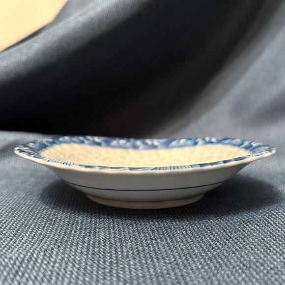 Seokchon Loko Sweet Porcelain Oval Bowls 28591 Blue & Gray 6.5" x 5.5” Set of 2 - Picture 8 of 10